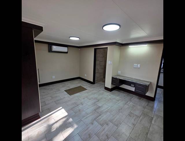 1 BEDROOM PROPERTY TO RENT IN MENLO PARK